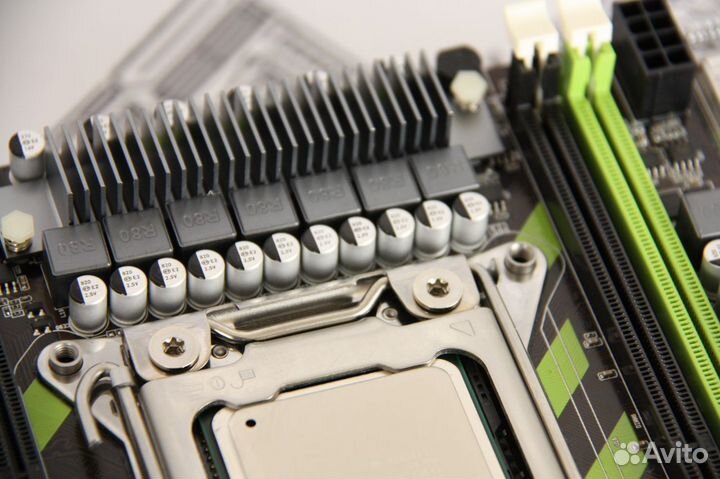 Комплект Xeon 2689 (8-16 ядер) + Atermiter