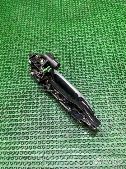 Ручка двери передняя левая Kia Rio X-Line 2020 год