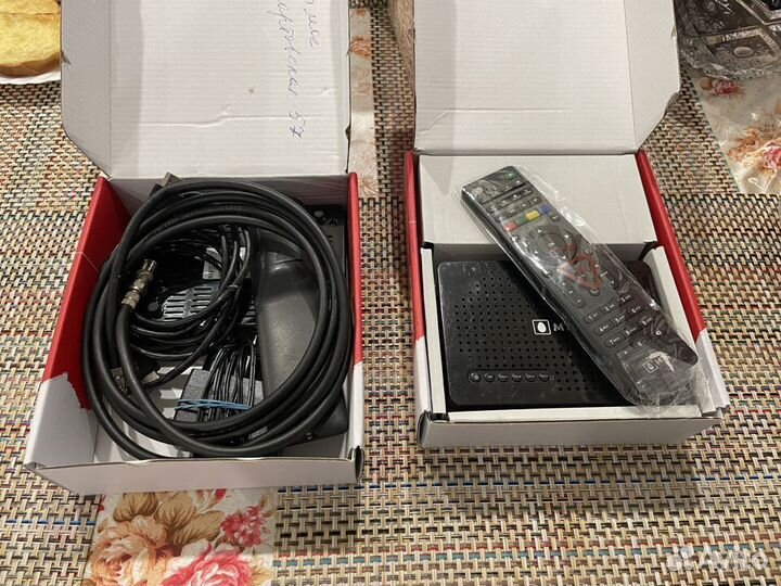 Продаю 2 компекта спутникового тв МТС