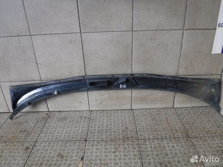 Решетка стеклооч. (планка под лобовое стекло) Suba