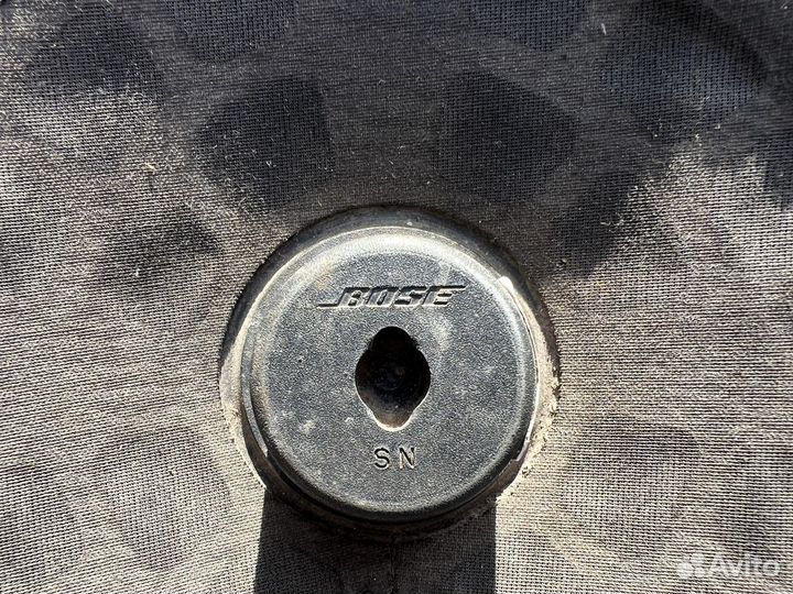 Штатный сабвуфер Bose
