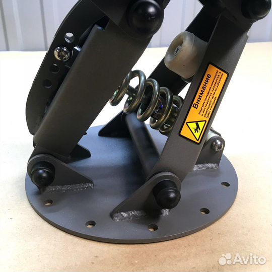 Амортизационная стойка для лодки