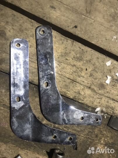 Крепление спинки на мотоцикл