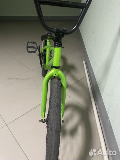 Велосипед BMX трюковой