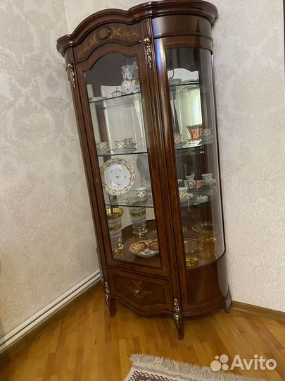 Сервант и комод
