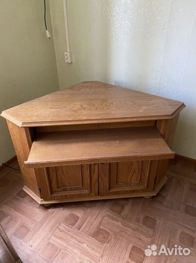 Тумба угловая под телевизор
