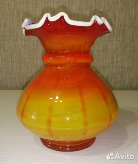 Роскошная ваза Красный МайСССР Красавица