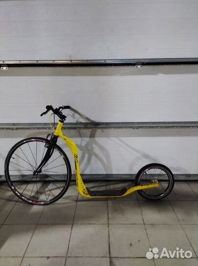 Спортивный самокат