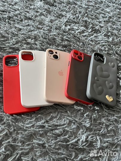 Чехлы для iPhone 13