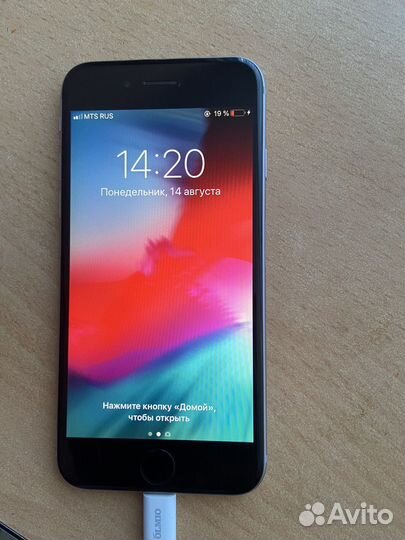 Продам iPhone 6
