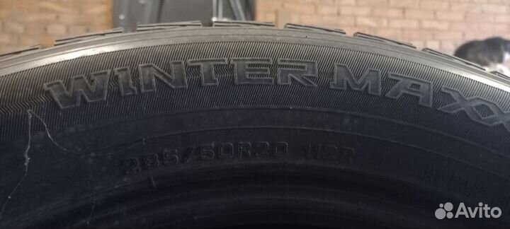 Dunlop Winter Maxx 285/50 R20