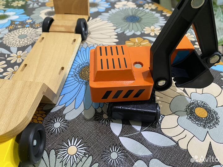 Развивающие игрушки пакетом дерево