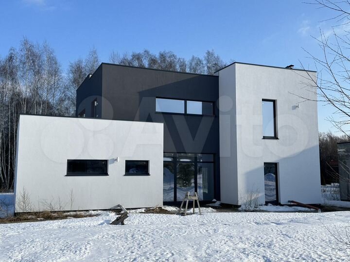 Дом 180 м² на участке 12 сот.