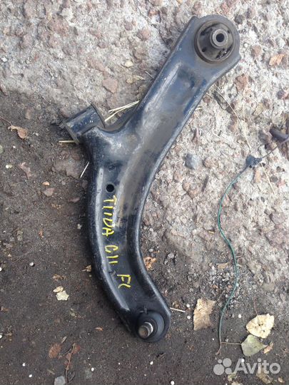 Рычаг подвески Nissan Tiida, левый передний
