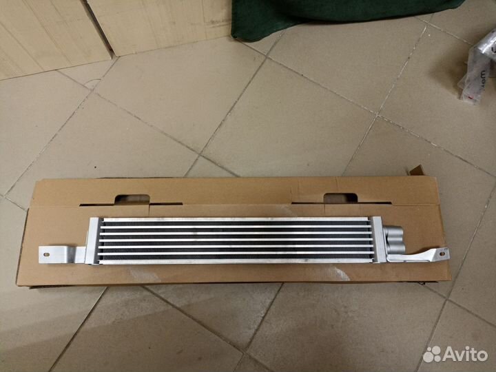 Радиатор АКПП Вольво хс90 хс70 с80 с60 в70