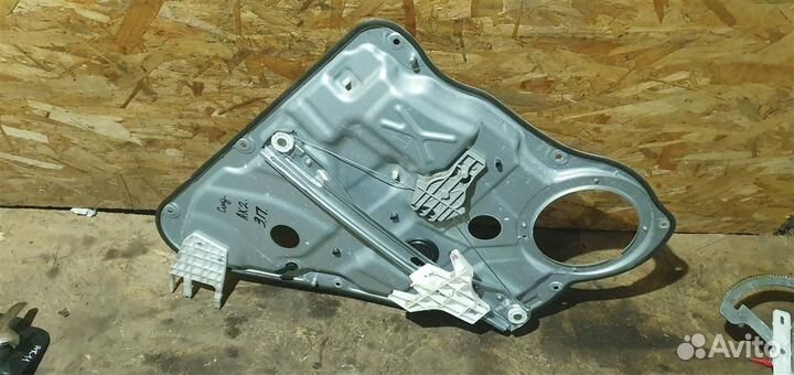 Стеклоподъемник электрический задний правый Kia C