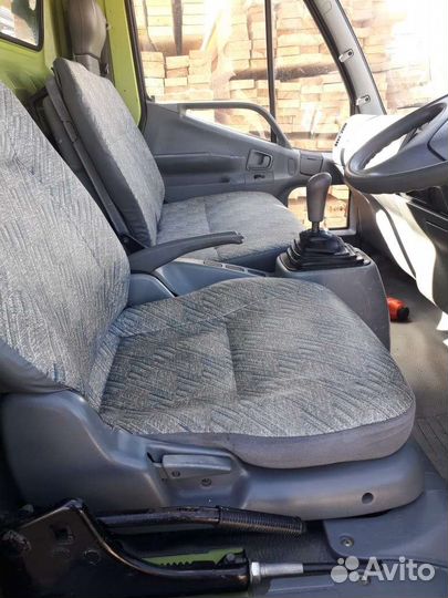 Mitsubishi Fuso Fighter, 1997