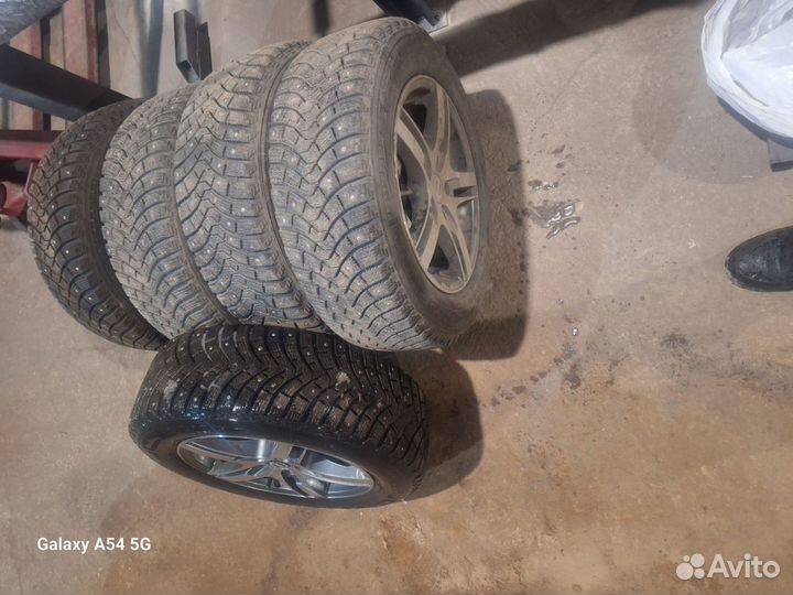 Зимние колеса r15 195 65 r15 Michelin