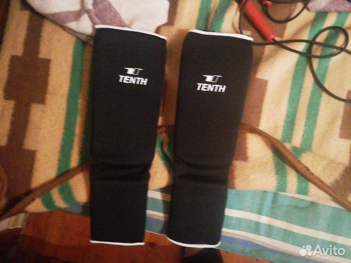 Комплект одежды для рукопашного боя и теквондо