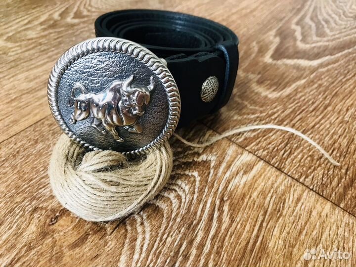 Круглая массивная пряжка Буффало