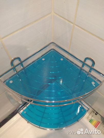 Угловая полка для ванной