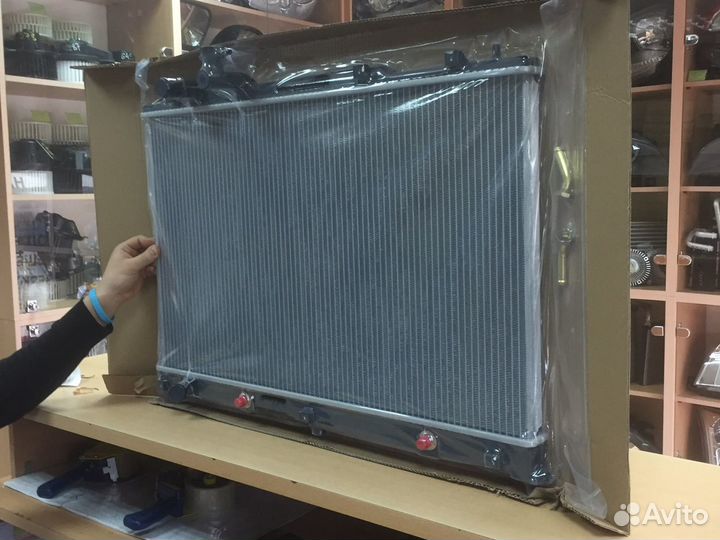 Радиатор охлаждения Мазда CX7 / Mazda CX-7