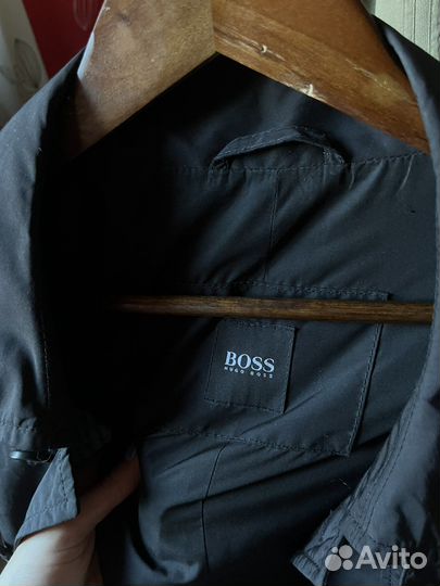 Hugo boss плащ