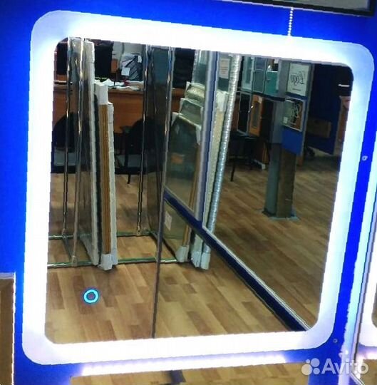 Зеркало в прихожую с подсветкой