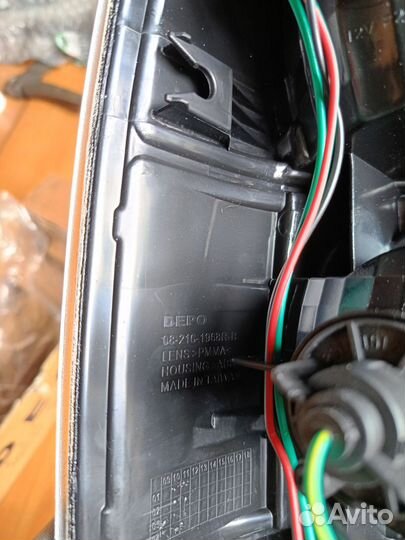 Фонарь Mazda BT-50 правый