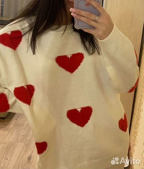 Свитер с сердечками