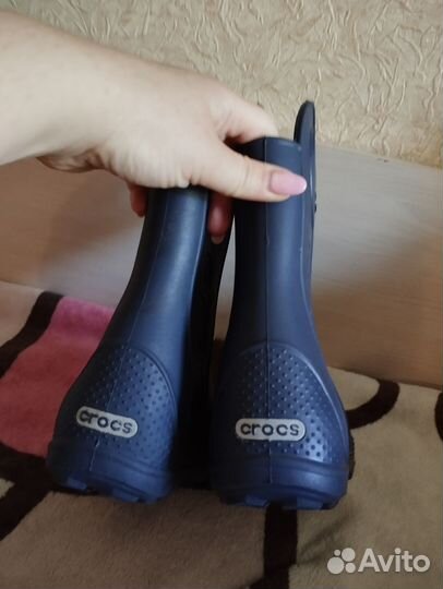 Резиновые сапоги crocs j1