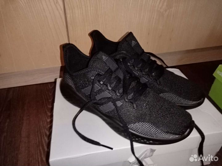 Кроссовки adidas