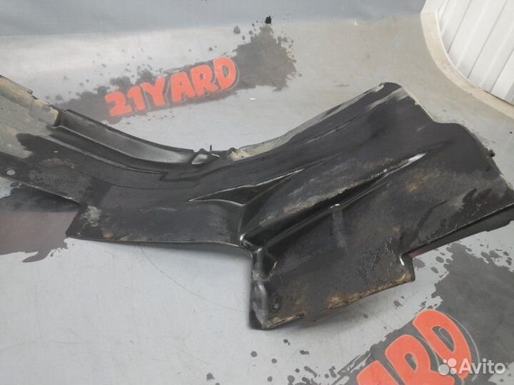Подкрылок передний правый Suzuki Grand Vitara