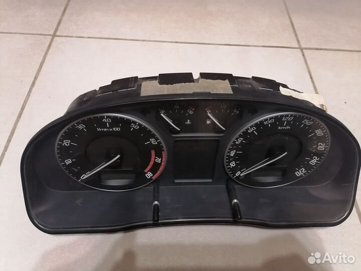 Щиток приборов шкода суперб 920 812 В