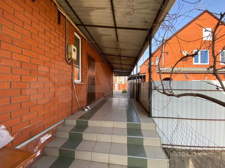 Дом 138 м² на участке 5 сот.