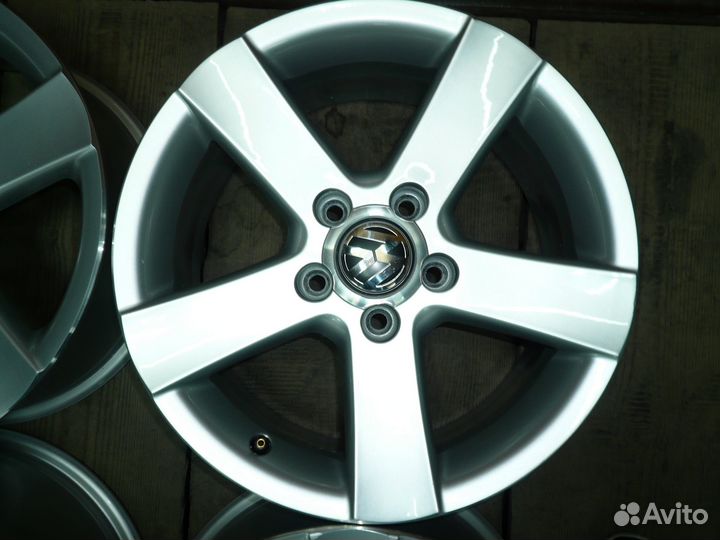 Литые оригинал Passat B5+ Vancouver R16 5х112