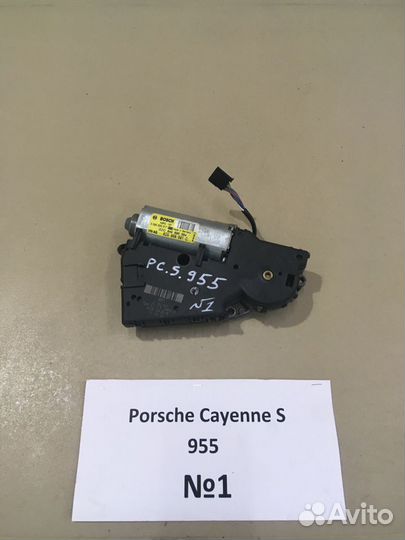 Моторчик люка Porsche Cayenne S 955 8D0959591C