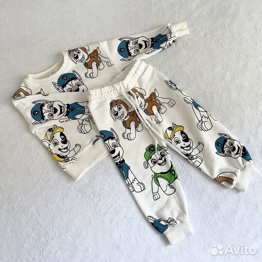 Костюм детский новый