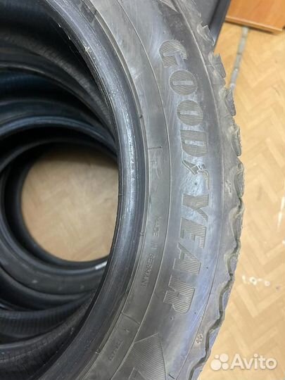 Goodyear Ultragrip Ice Arctic 225/55 R18