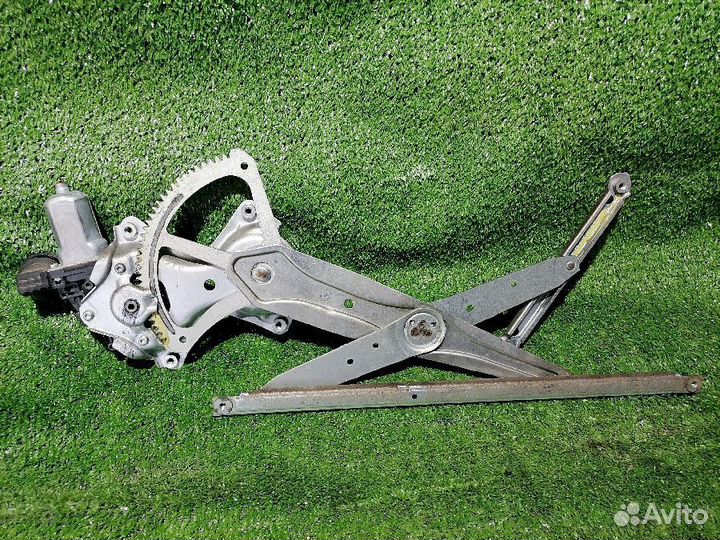 Стеклоподъемник передний левый Toyota Corolla NRE1