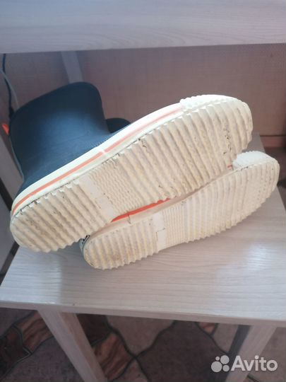 Резиновые сапоги