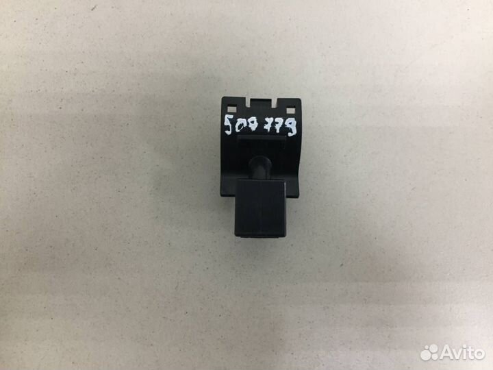 Форсунка омывателя лобового стекла Toyota Rav 4 XA