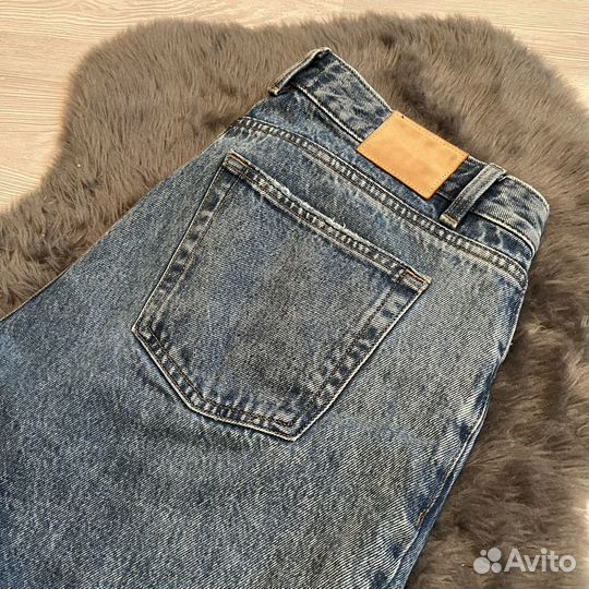 Джинсы унисекс Pull&Bear с потертостами 46 48 M