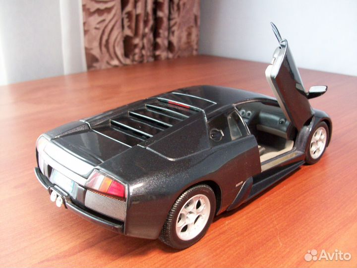 Модель Maisto 1/18 Lamborghini Murcielago V12 6.2