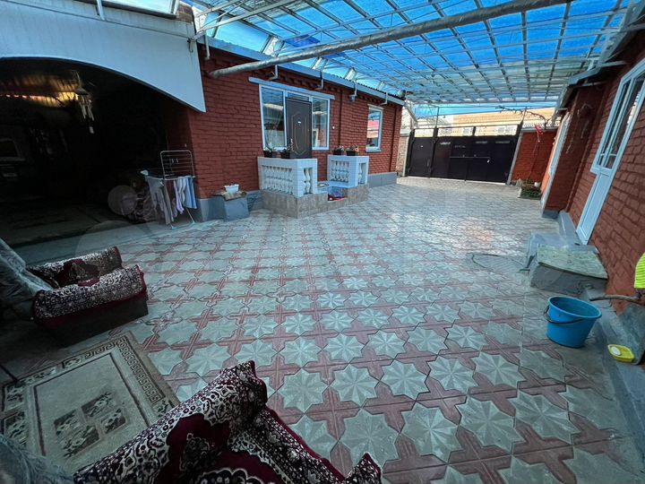 Дом 588 м² на участке 6 сот.