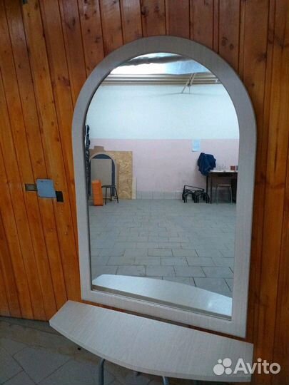 Зеркало С полкой