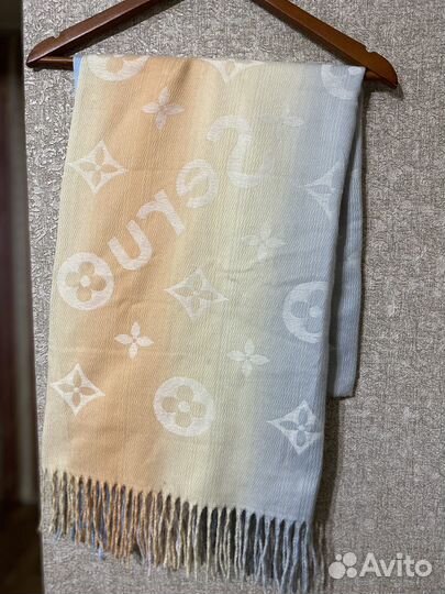 Шарфы и палантины