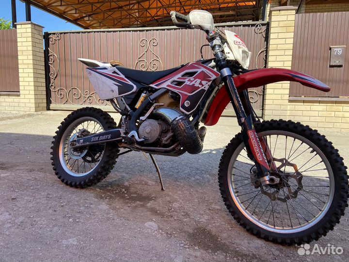 GasGas EC300