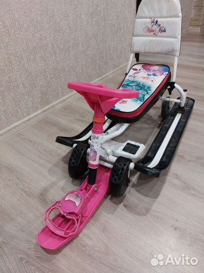 Детский снегокат с колесами