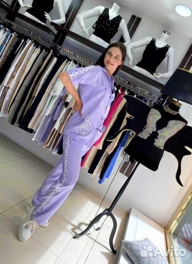 Костюмы новые люксовые